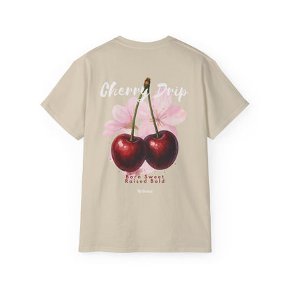 Cherry Drip T-Shirt von Melioras – Oversized Streetwear Shirt aus 100 % Baumwolle (180GSM), hochwertig verarbeitet mit Coverstitch-Doppelnähten