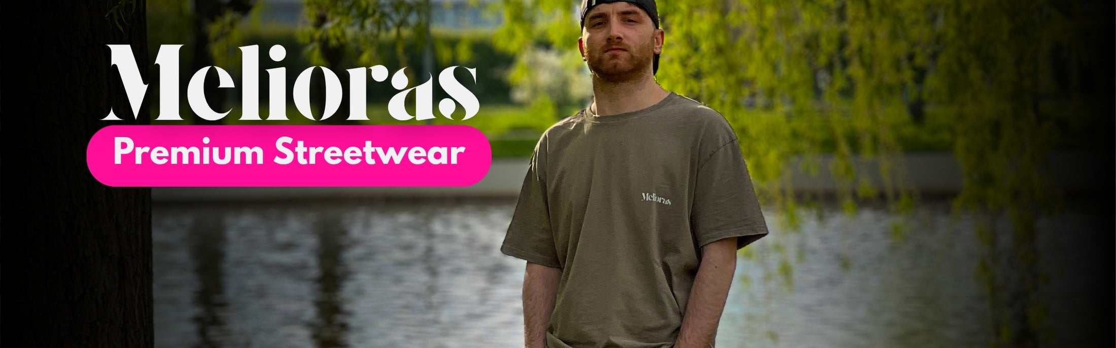 Model trägt ein schweres Baumwoll‑T‑Shirt von Melioras, Premium Streetwear aus Leipzig, fair produziert.